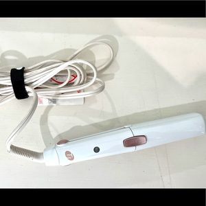 T3 Hair Straightener